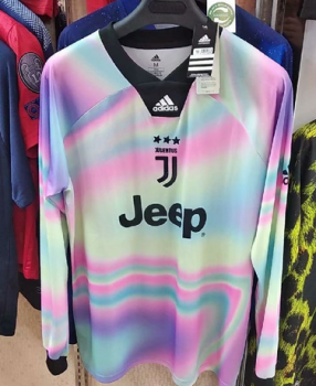 maglia Juventus ML iridescente in edizione limitata