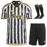 prima maglia Juventus bambino 2024 con calze