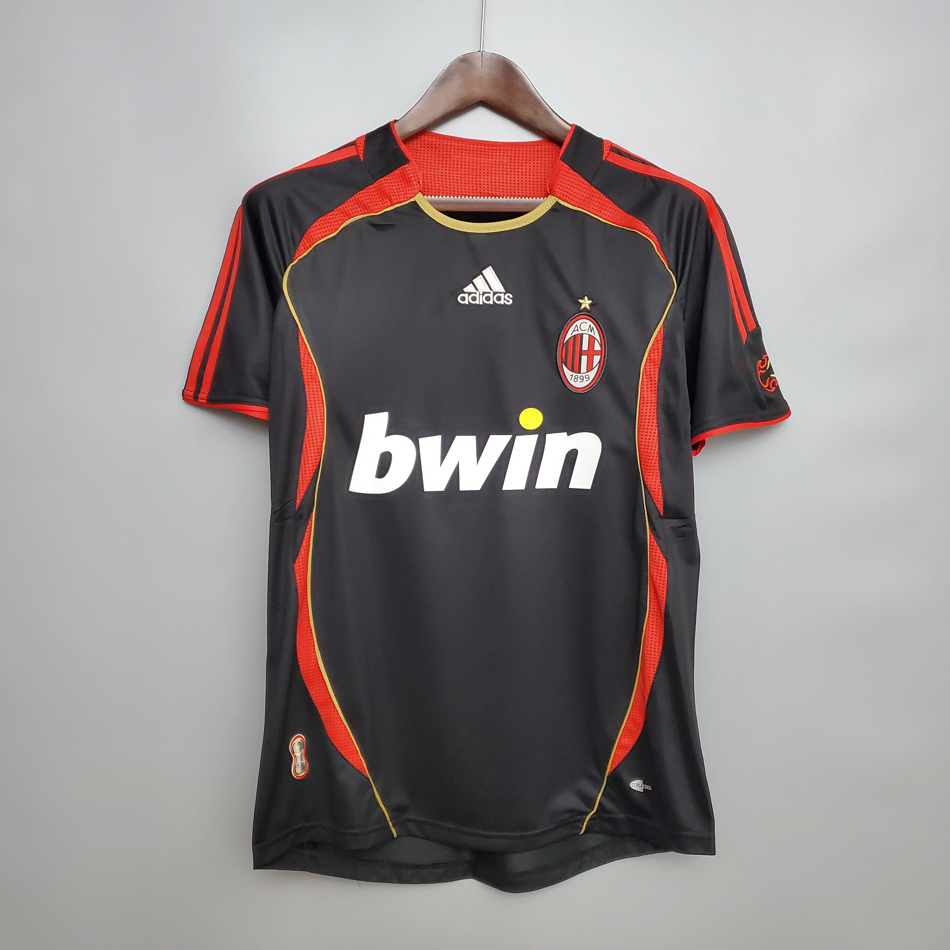 Nuova terza maglia Milan Retro 2006 2007